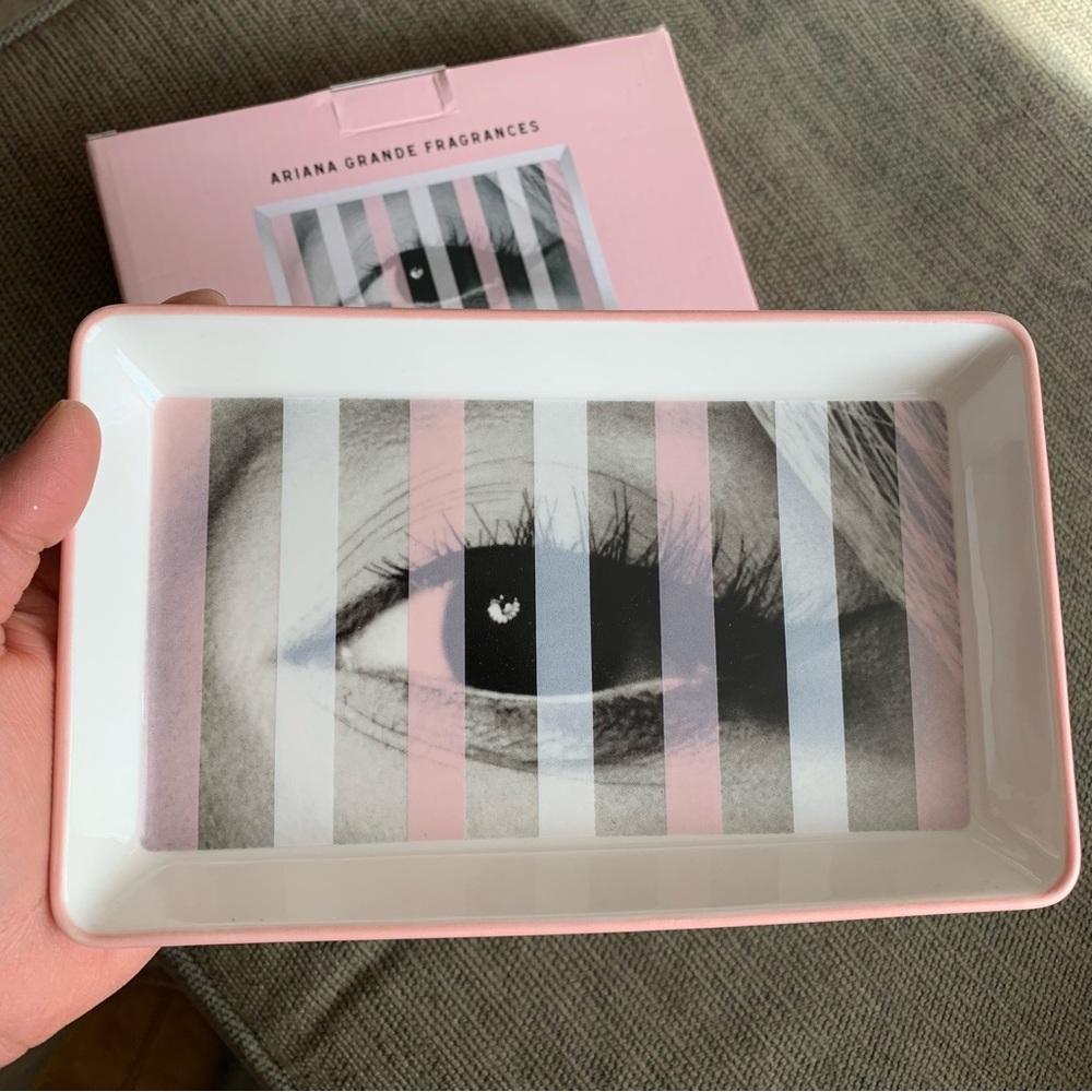 NIB Limited Edition Ariana Grande Jewelry Tray Porcelain Ceramic